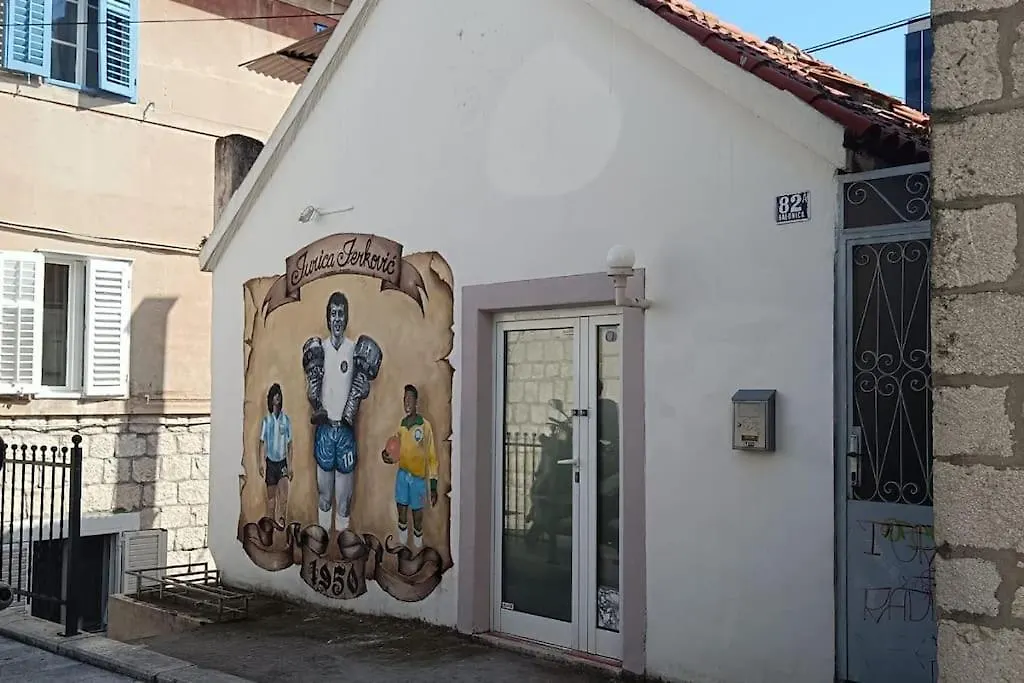 Klarisa Split Center Croatia